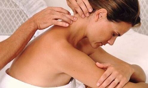 масаж шыі пры болях