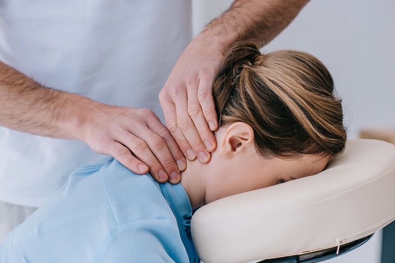 Для ўхілення неўралагічнага сіндрому выкарыстоўваецца мануальны масаж