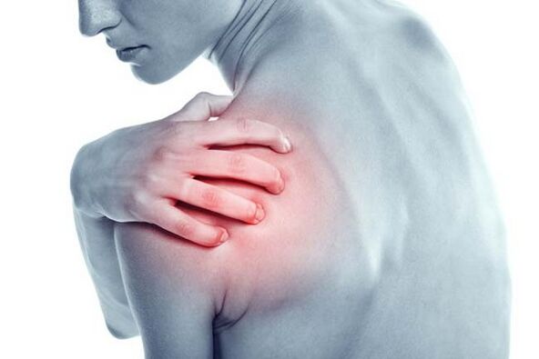 Ныючы боль у плячы - сімптом артрозу плечавага сустава